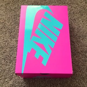 Air max 90 (Latin Heritage Month edition)